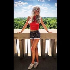 Meet your Posher, Marisa